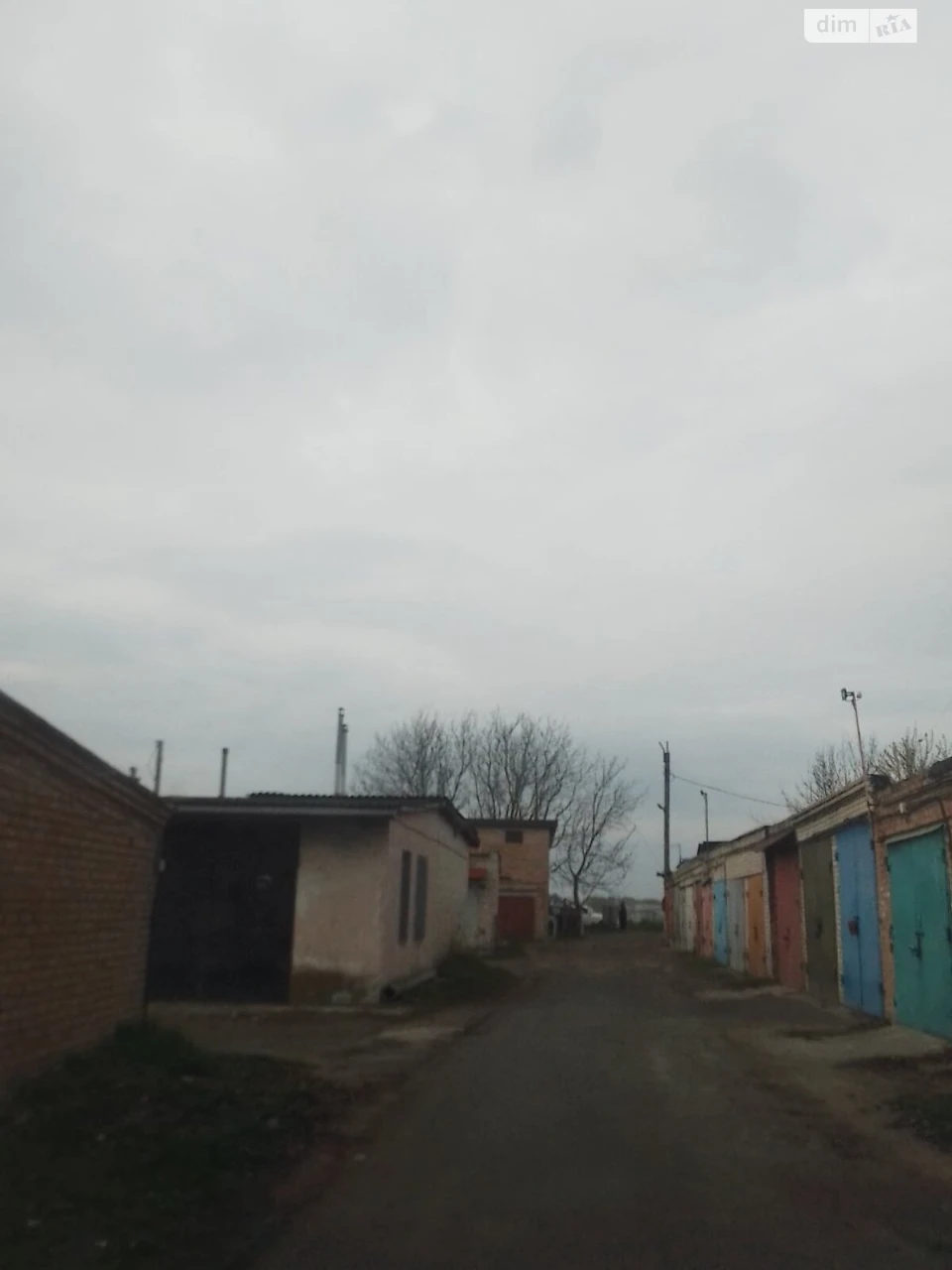 Продаж Місце в гаражному кооперативі Гнідава