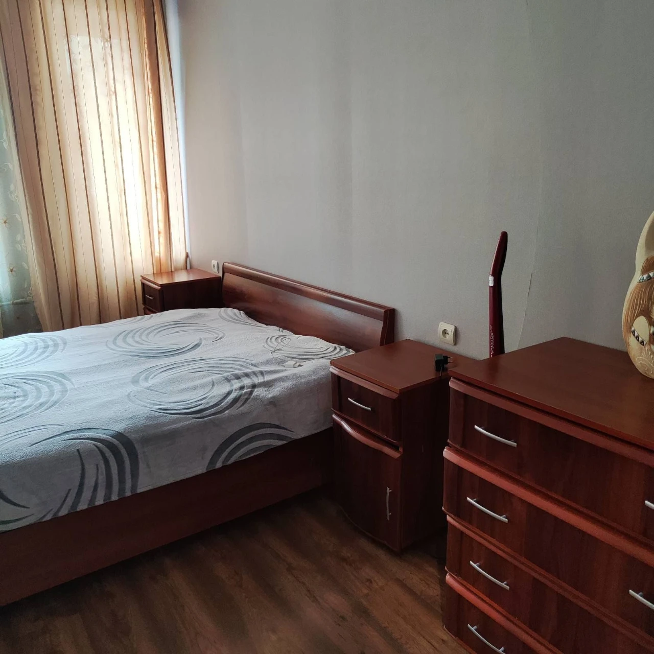 Продам 3-кімнатну квартиру на  Холодній горі