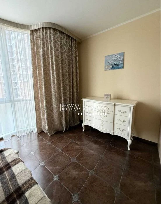Продам 3 к.кв  - 120 м2, Новострой, ЖК МКДУ, пр. Науки,  23