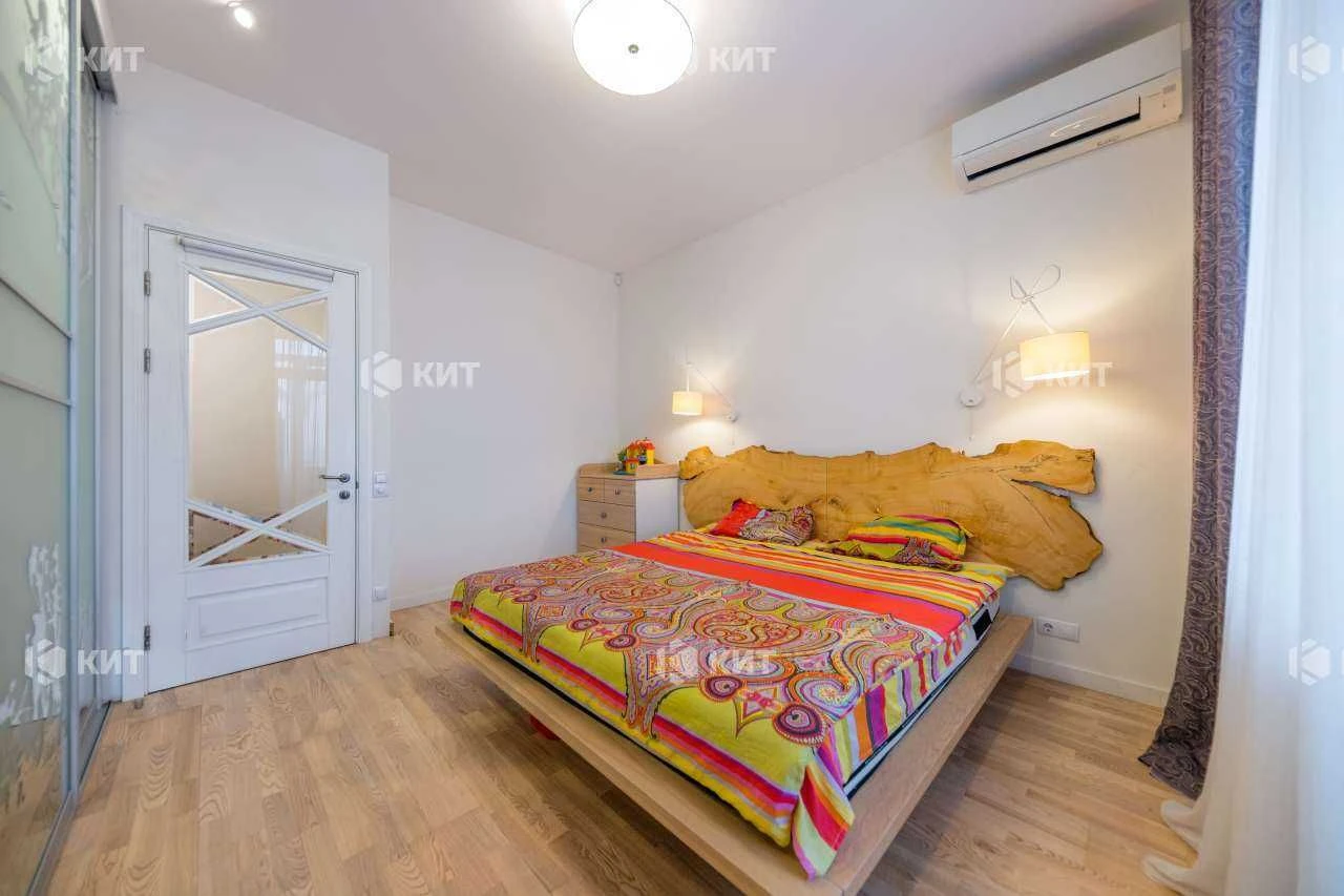 2к. 77м2, Салтівка (Салтовка, Барабашова, Академика Павлова)