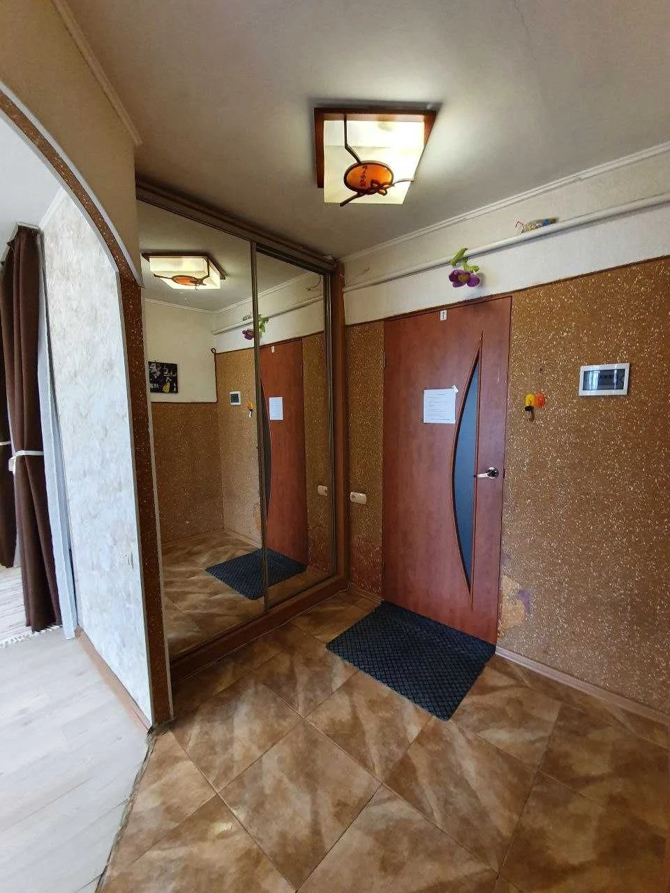 У продажу 1 к.кв. метро ,,Левада,, 1 хвилина
