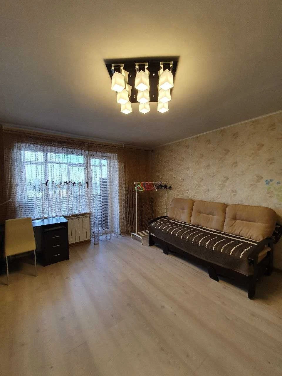 У продажу 1 к.кв. метро ,,Левада,, 1 хвилина