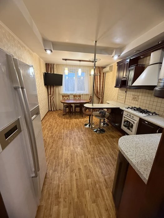 Ексклюзив! Співпрацюю. Продаж 2 кімнатноі квартири , Олексіі