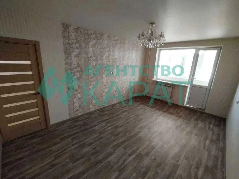 Продам 2 к квартиру на Молочній, з ремонтом. Метро поруч.