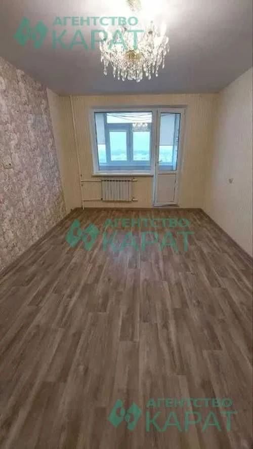 Продам 2 к квартиру на Молочній, з ремонтом. Метро поруч.