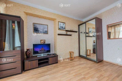 2к. 70м2 Центр (пер. Троицкий 10, м. Площадь Конституции) 12