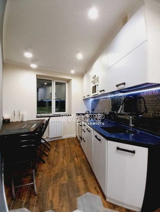 Продам 3 к.кв - 92 м2, Новострой, ул. Молочная, Гагарина, Де
