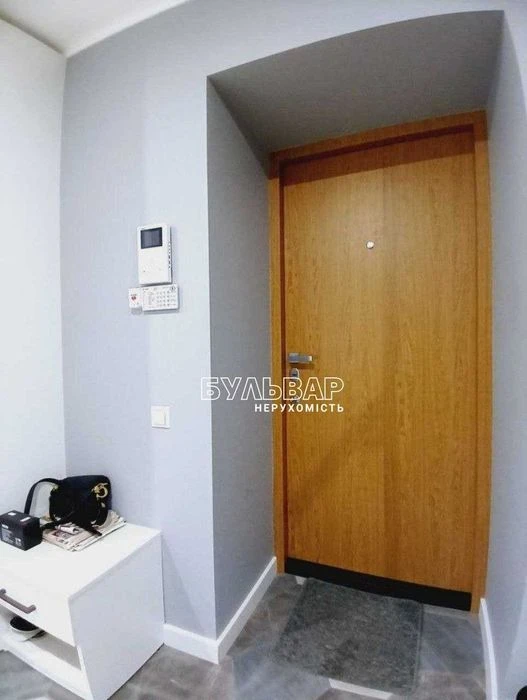 Продам 3 к.кв - 92 м2, Новострой, ул. Молочная, Гагарина, Де