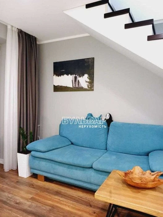 Продам 3 к.кв - 92 м2, Новострой, ул. Молочная, Гагарина, Де