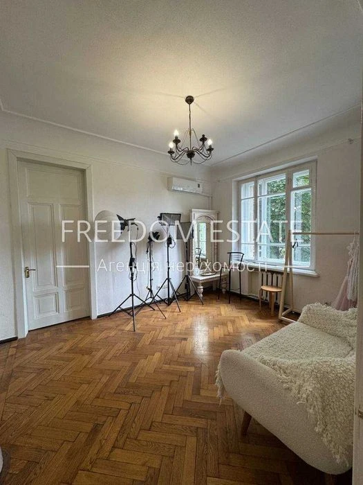 78 тыс.$ ПРОДАЖА / Сталинка в центре 90 м2 / Ярослава Мудрог
