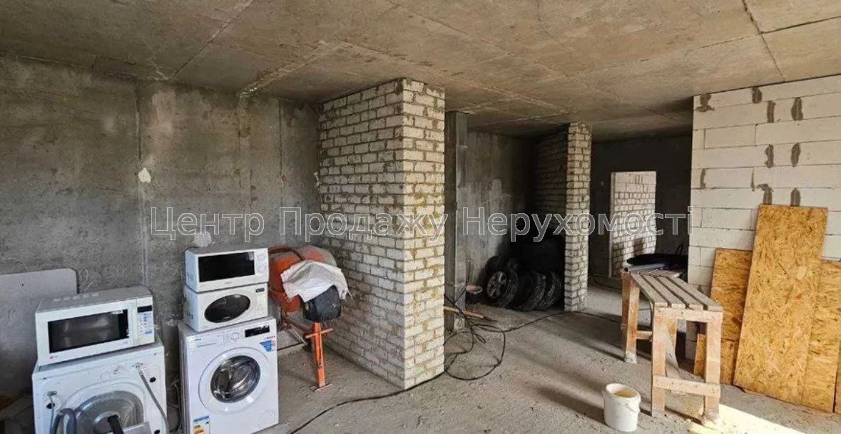 Центр Продажу Нерухомості продає 3 квартиру, в новобудов