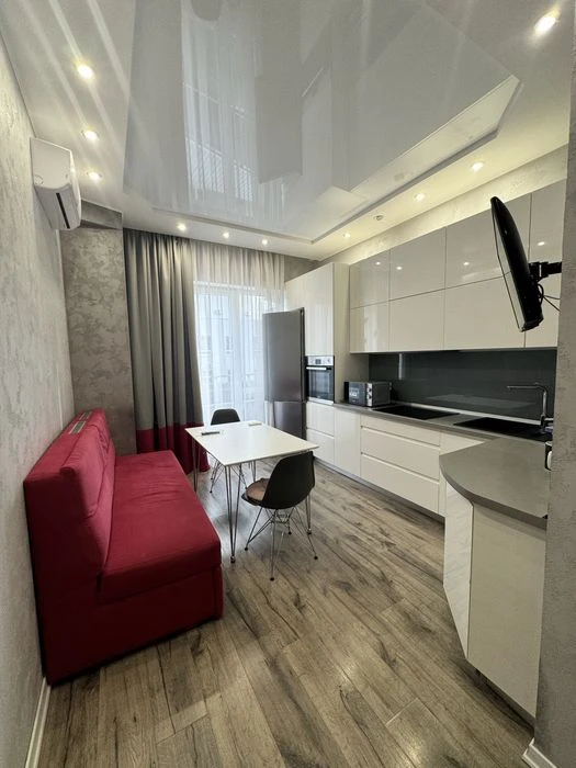 Продам 2 комнатную квартиру ЖК Аксиома,ремонт, мебель