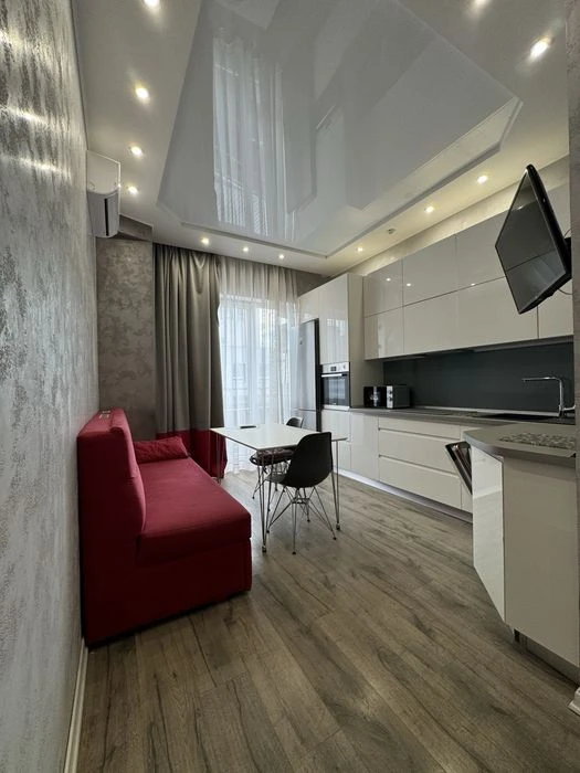 Продам 2 комнатную квартиру ЖК Аксиома,ремонт, мебель