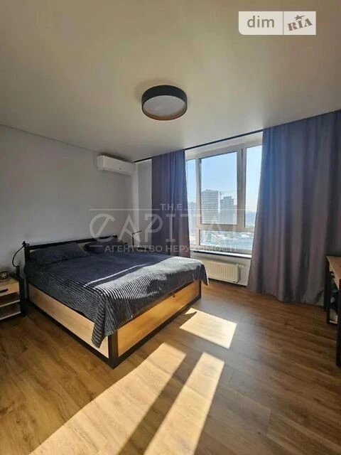 Sale of 3-room apartment 85 sq. m on Vsevolod Zmiyenka Street 19 • I
