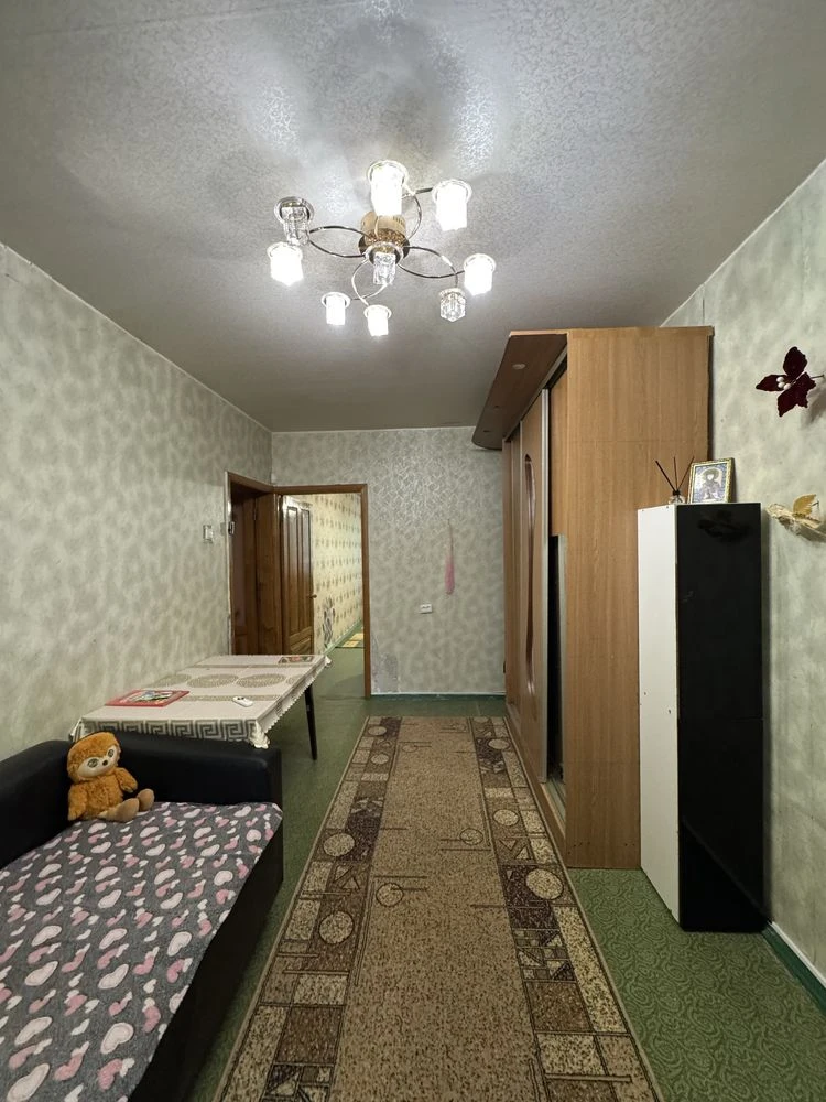 Продам 3к квартиру на Салтовке ,просп Юбилейный 32а