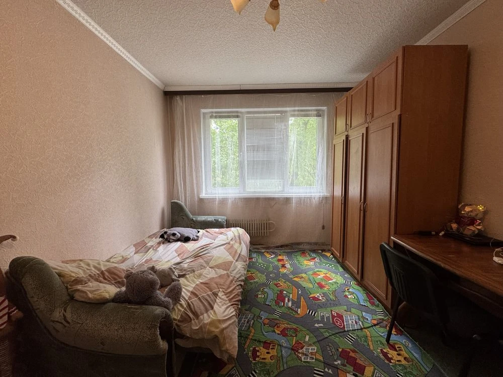 Продам 3к квартиру на Салтовке ,просп Юбилейный 32а
