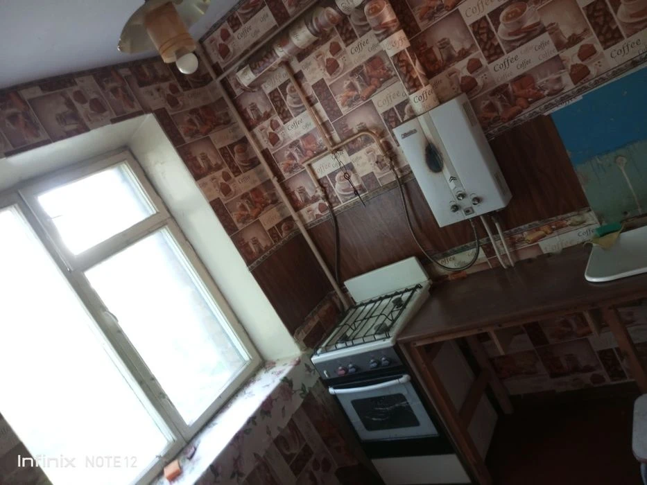 Продам квартиру Миколи Корищенка 30б