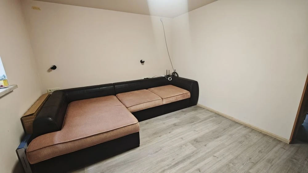 Продам 2-к квартиру в центре Днепра