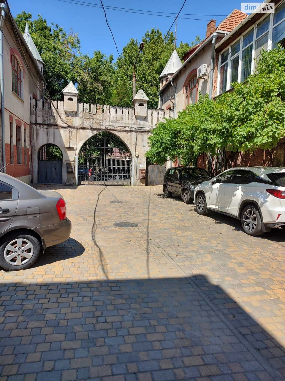 Long-term rental Duplex Primorsky