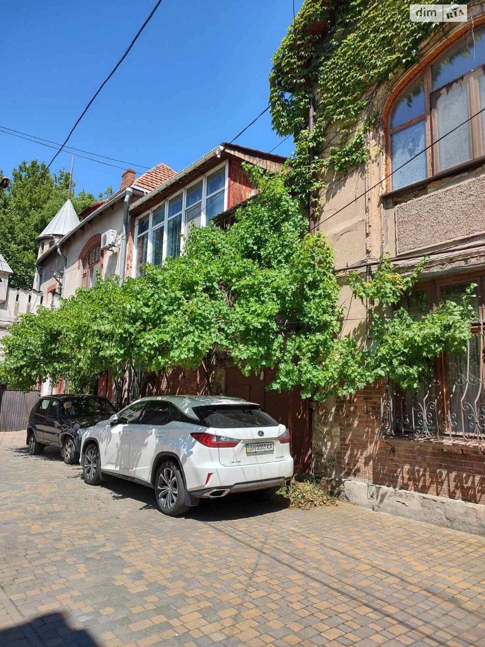 Long-term rental Duplex Primorsky