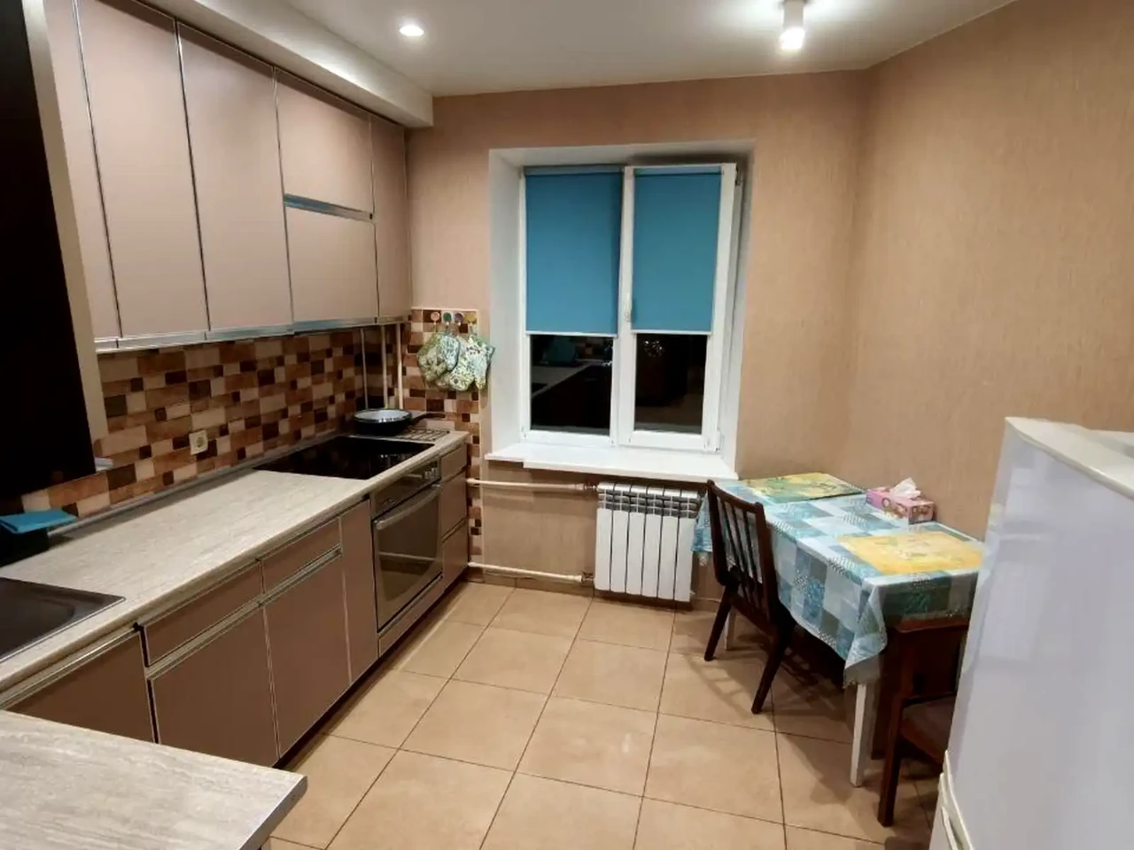 Оренда квартири 1-кімн. 40 м² 3/18 пов.