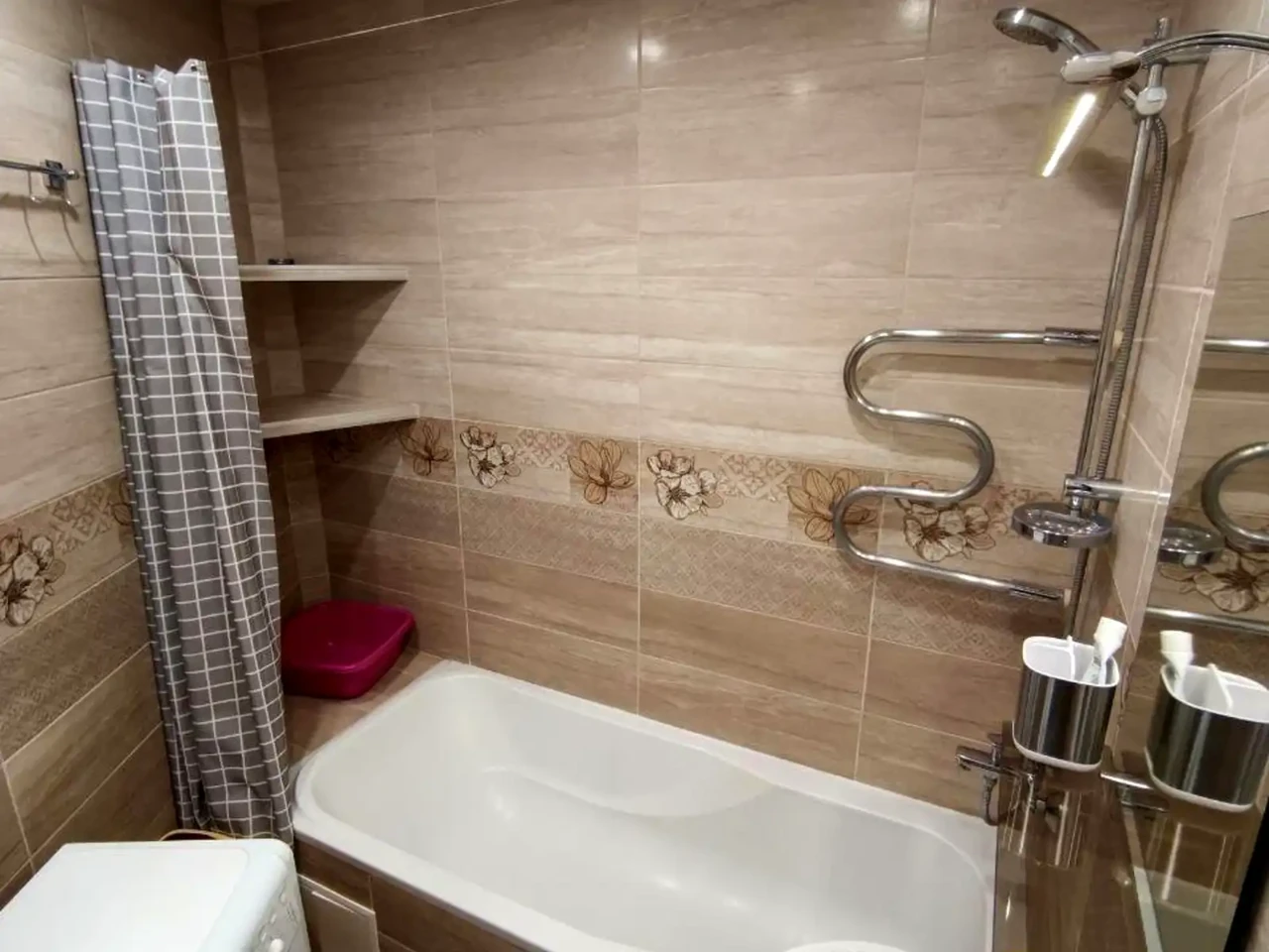 Оренда квартири 1-кімн. 40 м² 3/18 пов.