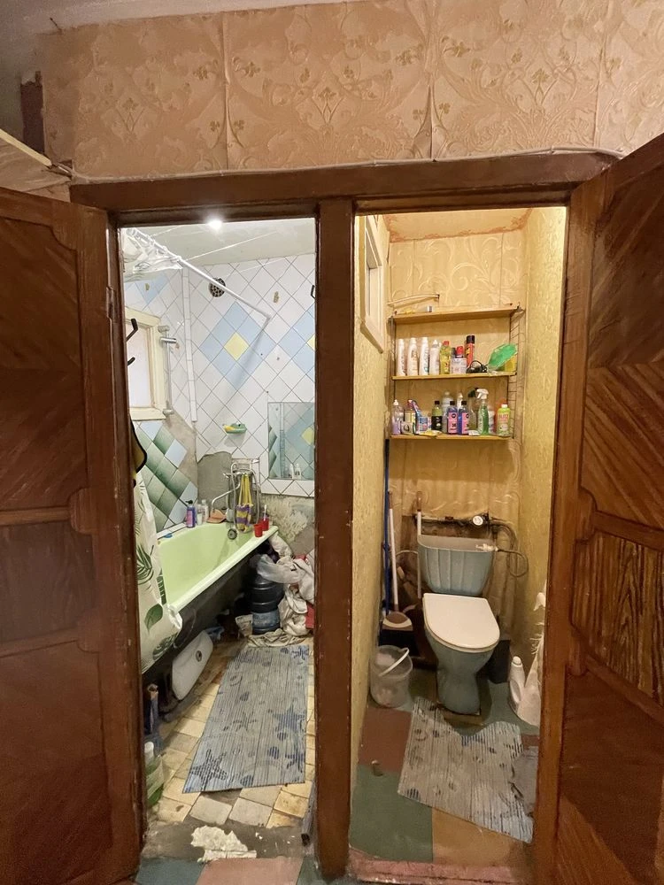 Продаж 2 к кв 12 квартал Б. Хмельницького