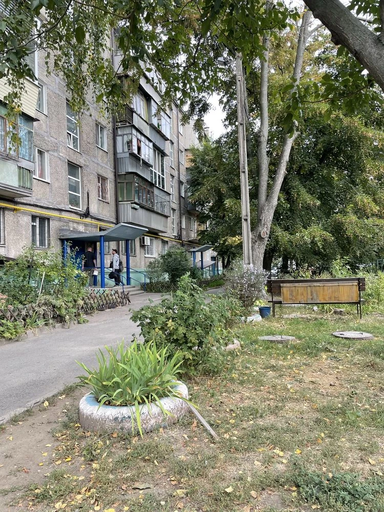 Продаж 2 к кв 12 квартал Б. Хмельницького