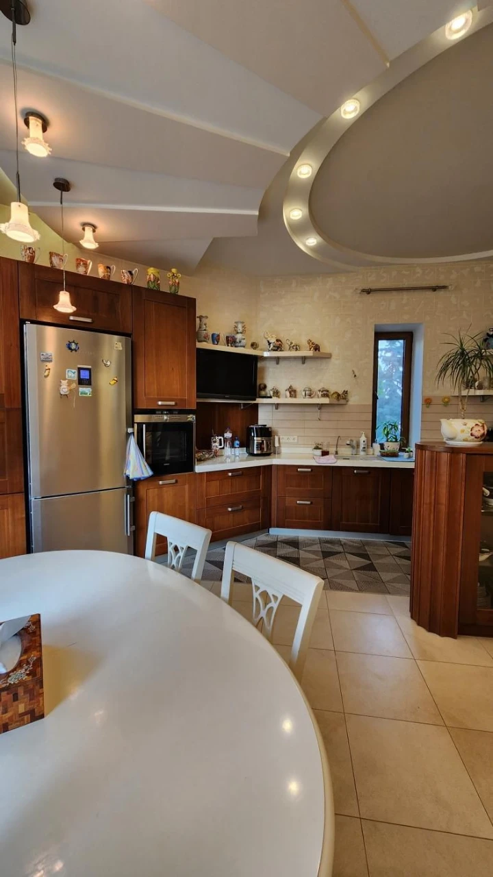 Продажа ДОМА в Совиньоне-1,  340м², 15 соток