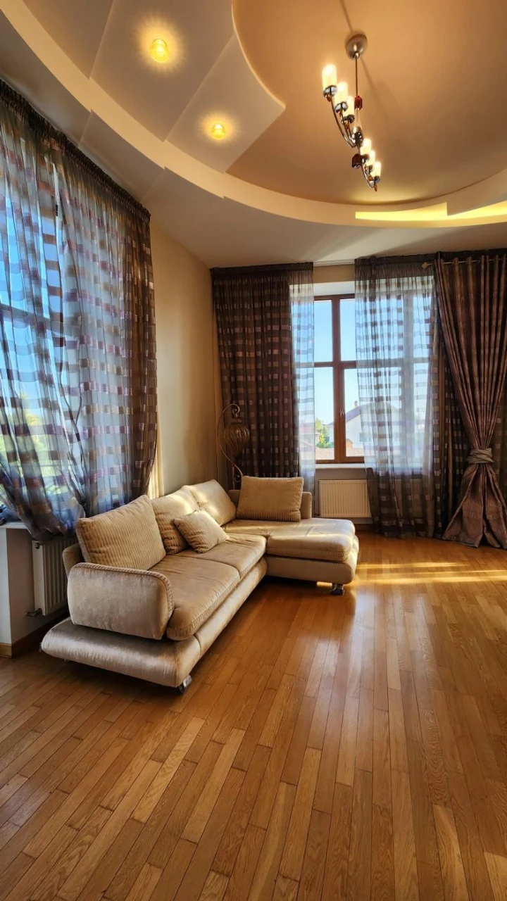 Продажа ДОМА в Совиньоне-1,  340м², 15 соток