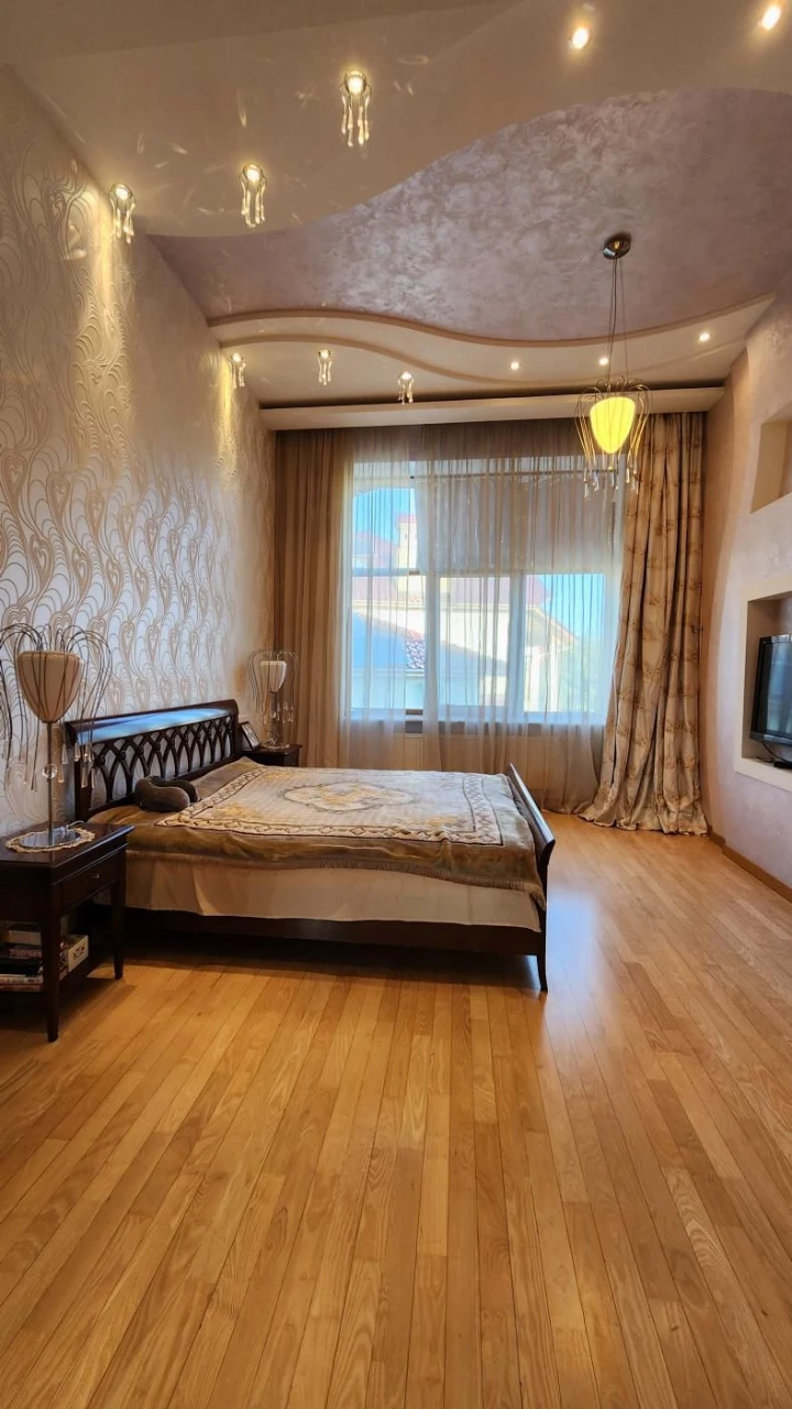 Продажа ДОМА в Совиньоне-1,  340м², 15 соток