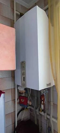 Продаж квартири з автономним опаленням в 12 мкрн