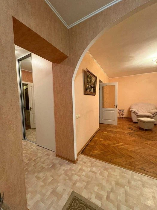 3 кімнатна квартира в старому центрі міста Суми, вул. Покров