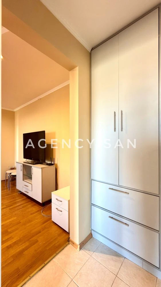 Продаж 3к квартири 4й поверх, поруч з ТЦ Київ