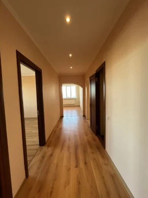 Продаж 3 кімнатної квартири в новобудові, 4 поверх
