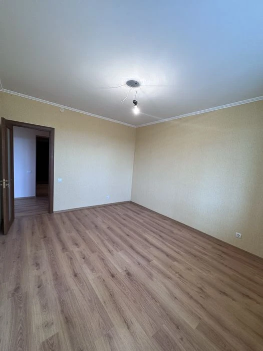 Продаж 3 кімнатної квартири в новобудові, 4 поверх
