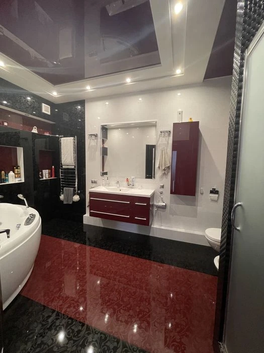 Продам квартиру 162 м.кв, ул.Героев Крут