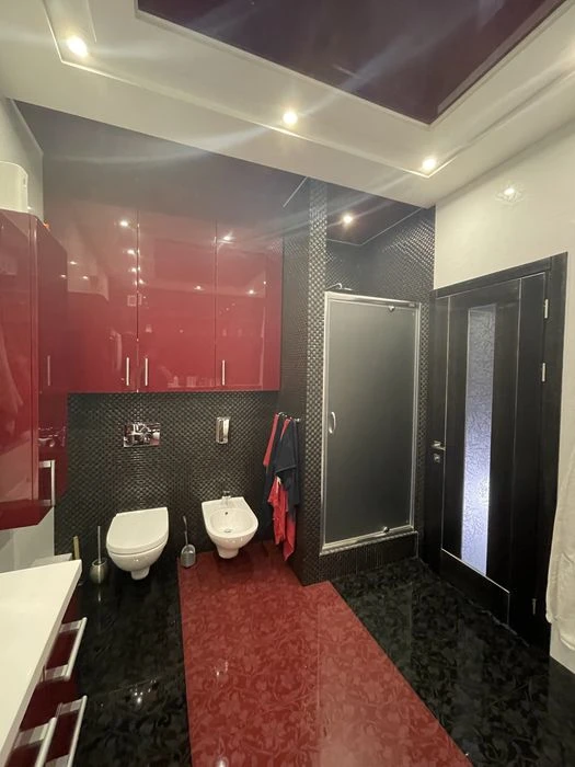 Продам квартиру 162 м.кв, ул.Героев Крут