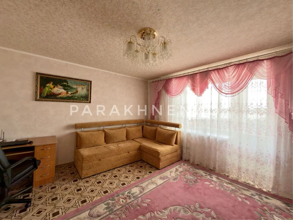 3 кімнатна квартира на вул. Металургів