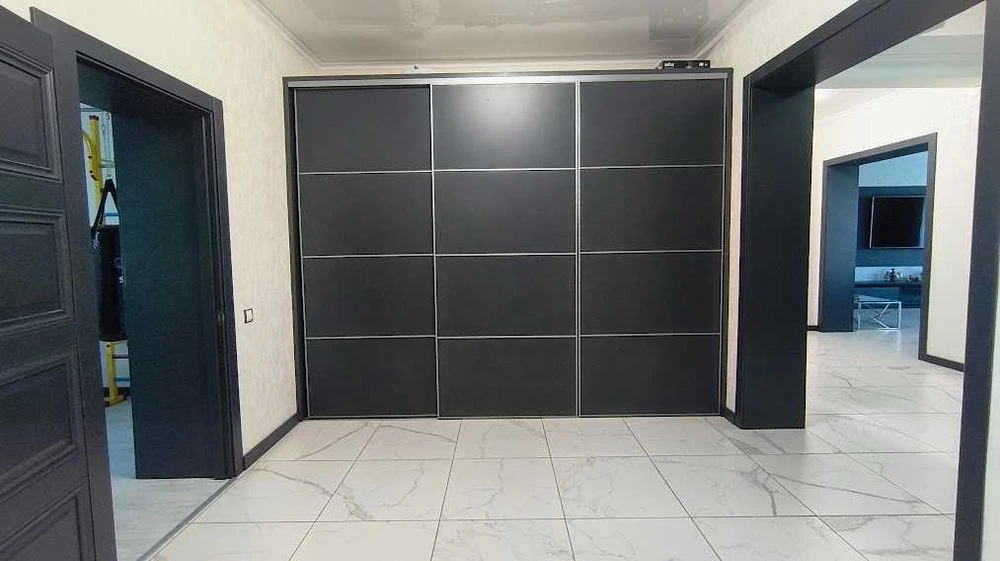 Продаж 3к квартири преміум класу в центрі