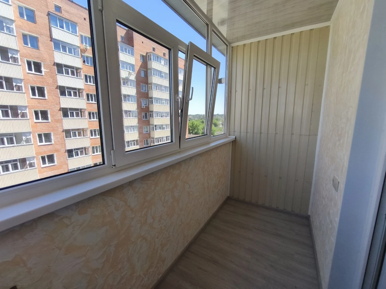 Продам 2к.квартиру в новому будинку по вул. В.Чорновола