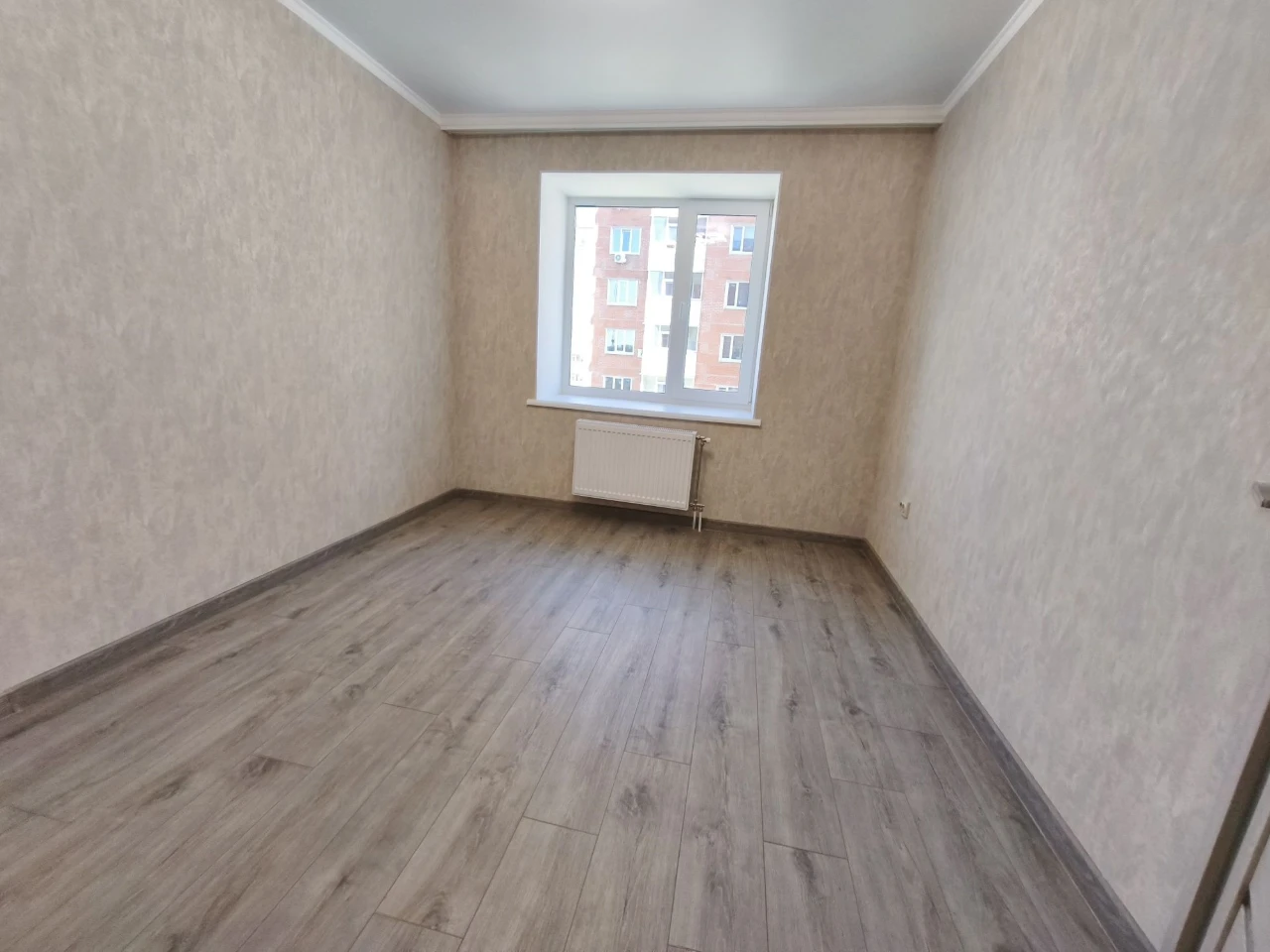 Продам 2к.квартиру в новому будинку по вул. В.Чорновола