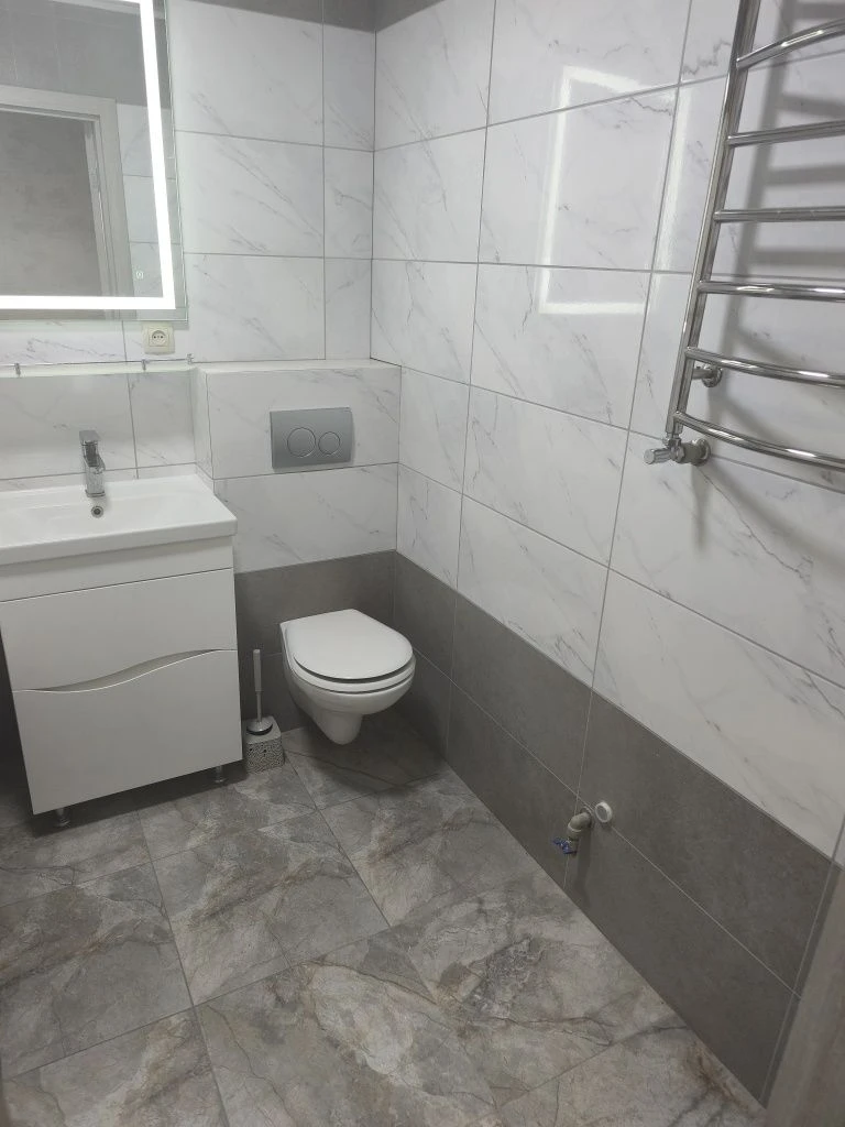 Продам 2к.квартиру в новому будинку по вул. В.Чорновола