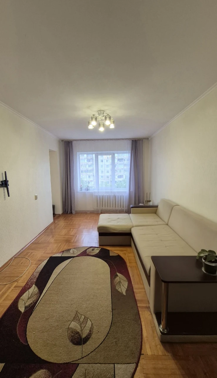 АМЕЛІЯ- продаж 5к квартири в панельному будинку