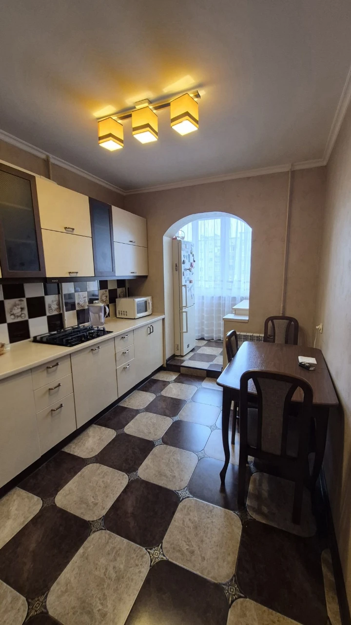 АМЕЛІЯ- продаж 5к квартири в панельному будинку