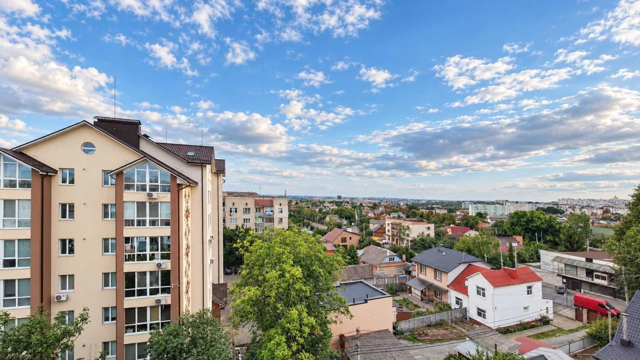 Продам 3-кім квартиру з індивідуальним опаленням в цегляному