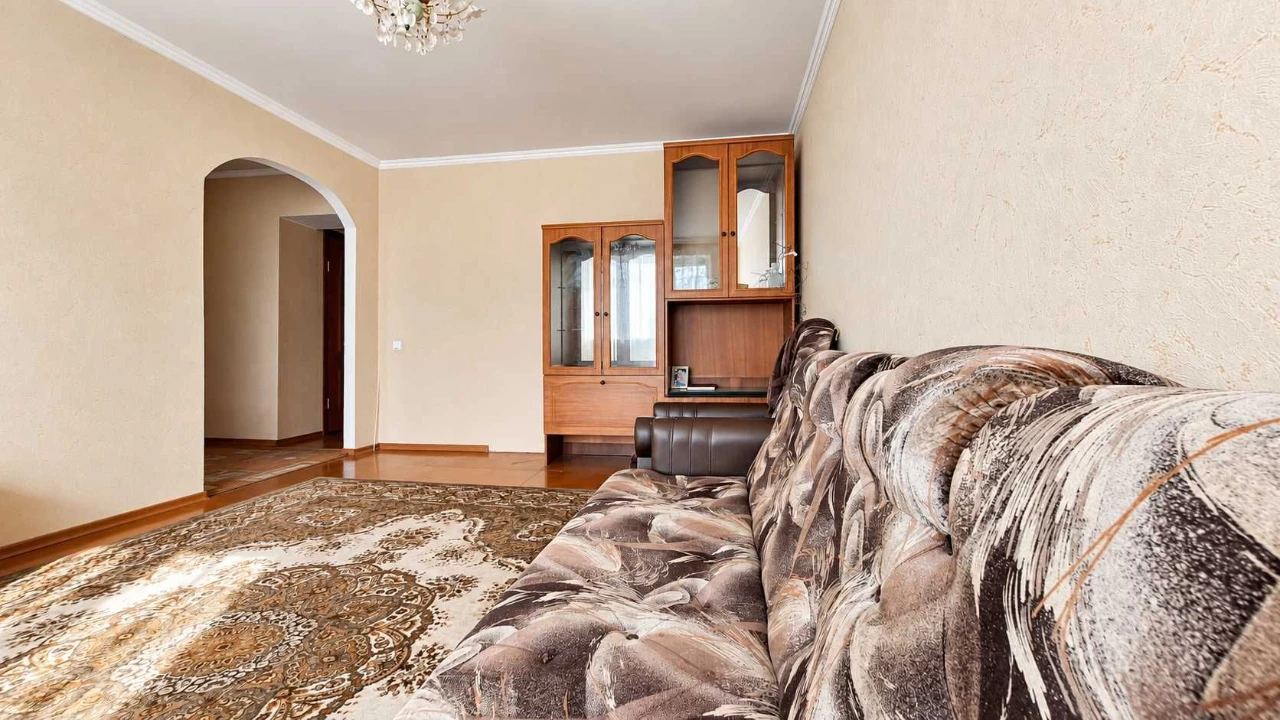 Продам 3-кім квартиру з індивідуальним опаленням в цегляному
