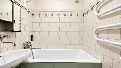 Продам 3-кім квартиру з індивідуальним опаленням в цегляному