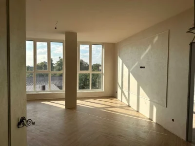 Простора 2-кімнатна квартира 127,4 м² (район Грабник)