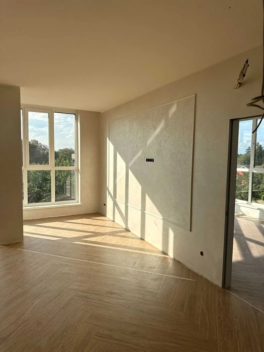 Простора 2-кімнатна квартира 127,4 м² (район Грабник)